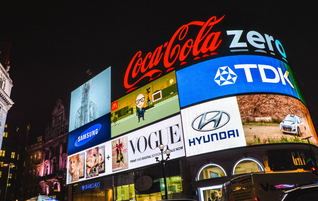 PR vs. Advertising: 7 Critical Differences Explained